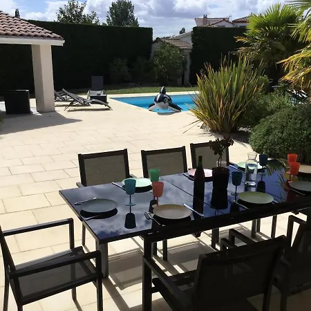 Air Conditionned 290 M2 , 12 Minutes From Toulouse *